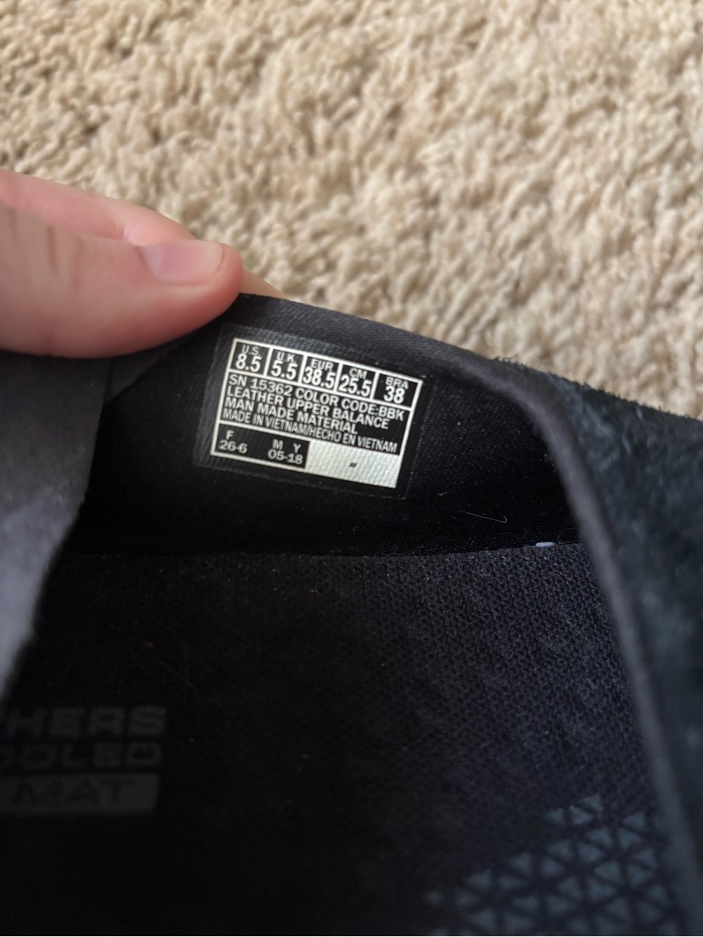 Skechers - Picture 4 of 4